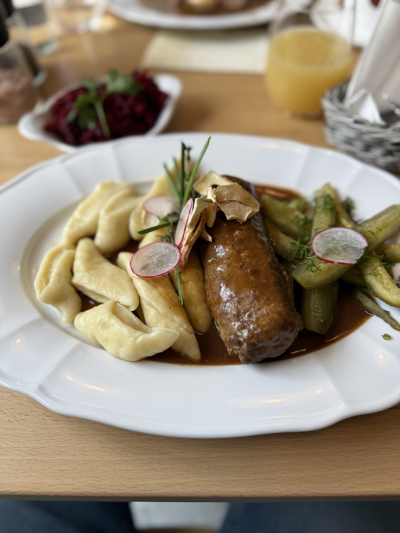 Zraz wołowy restauracja Złota Kaczka Poznań